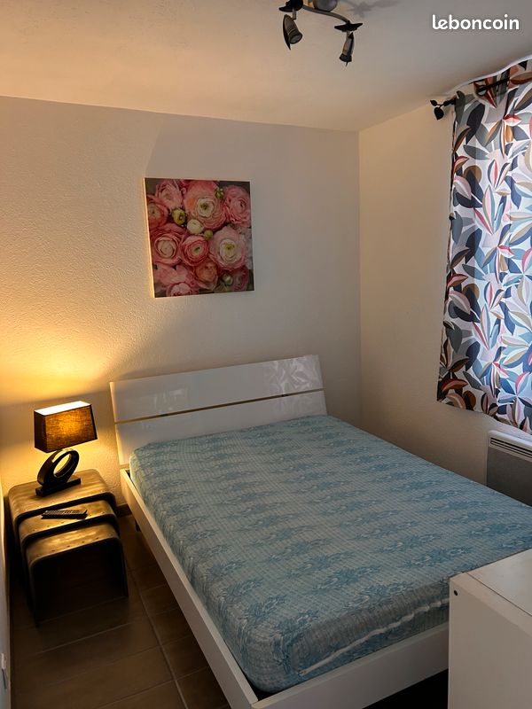 Appartement 1 pièce 21 m² · à Nîmes · 21 m² · 450 €