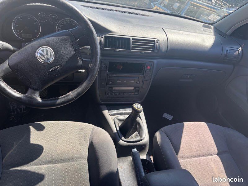 VW Passât 1.9 TDI 130ch pack sport (image 5)
