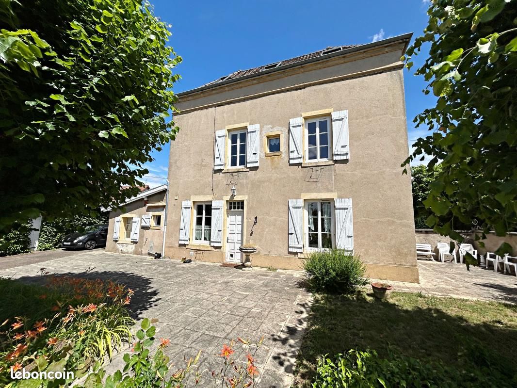 Maison 5 pièces 135 m² · à Riorges · 135 m² · 199 000 €