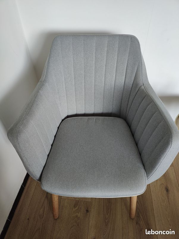 Canapé et fauteuil (image 4)