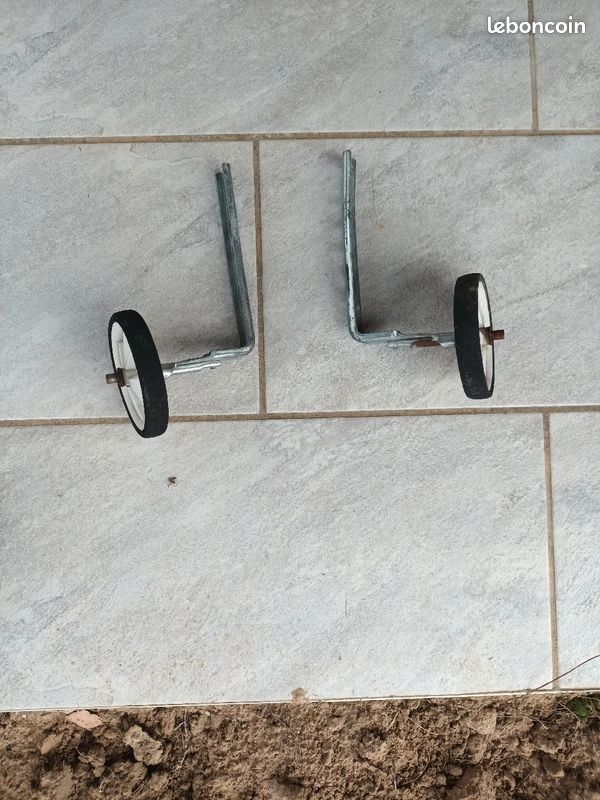 Petites roue de vélo stabilisatrice (image 1)