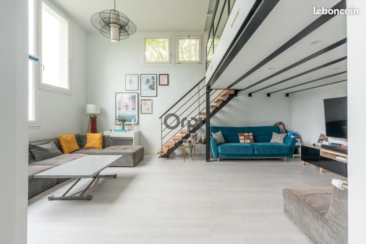 Appartement 4 pièces 101 m² · à Le Plessis-Robinson · 101 m² · 435 000 €