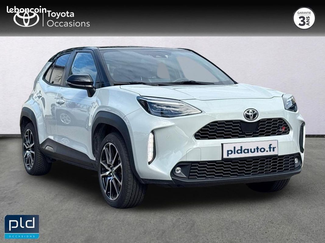 Toyota Yaris Cross 116h GR Sport MY22 (image 8)