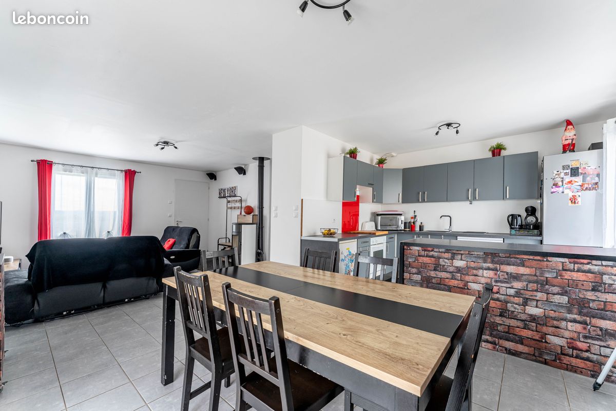 Maison 5 pièces 118 m² · à Frontonas · 118 m² · 349 999 €