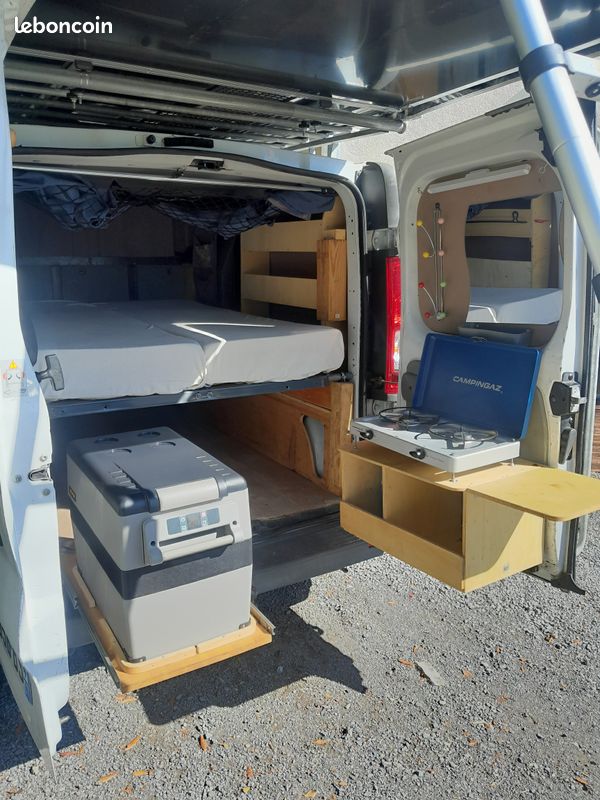 Renault Trafic Aménagé 6 places 6 Couchages (image 8)