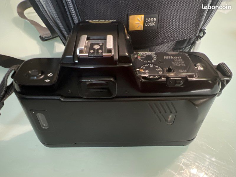 Lot De 2 Appareils Photo Argentiques Nikon F-401 / F-401S – 35 Mm – Noir – Occasion Fonctionnel