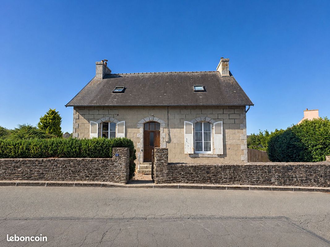 Maison 7 pièces 145 m² · à Plougonven · 145 m² · 164 300 €