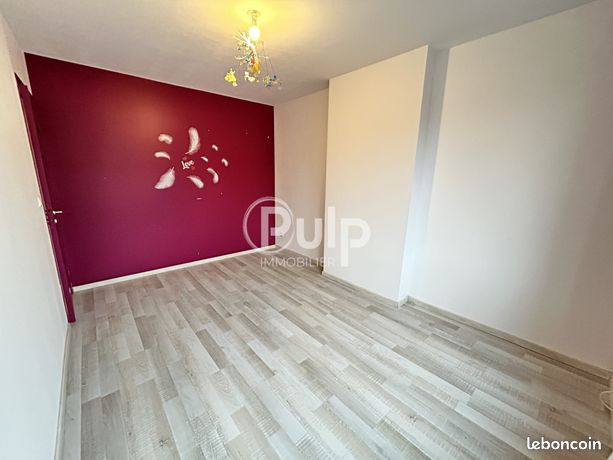 https://img.leboncoin.fr/api/v1/lbcpb1/images/2a/0a/1a/2a0a1a633c0c2f69f265ea44a812af00bf8d0d17.jpg?rule=ad-image