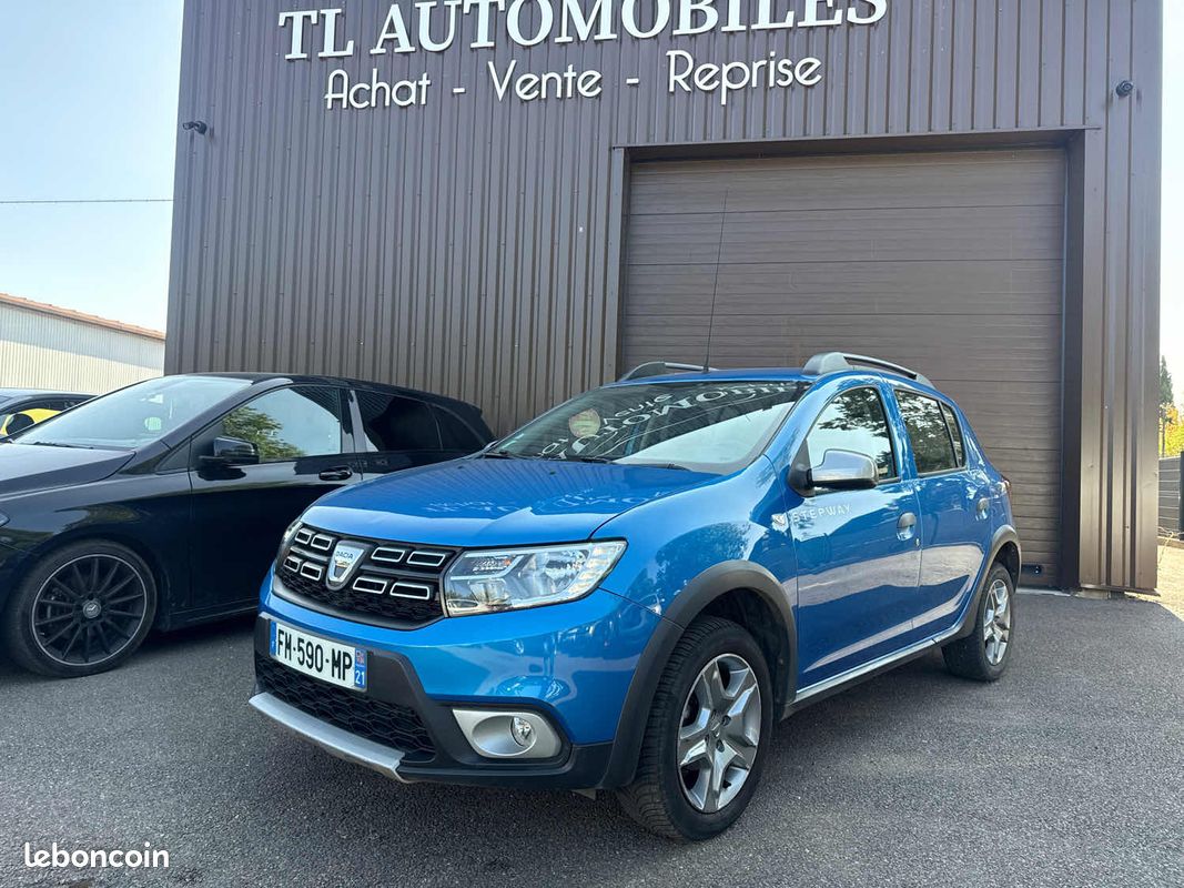 Dacia sandero 1.5 blue dci 95 stepway (image 1)