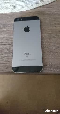 Vends où échange iPhone Se (image 1)