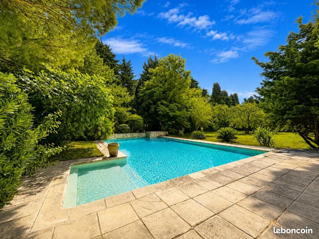 Mas 6 pièces 238 m² (image 3)