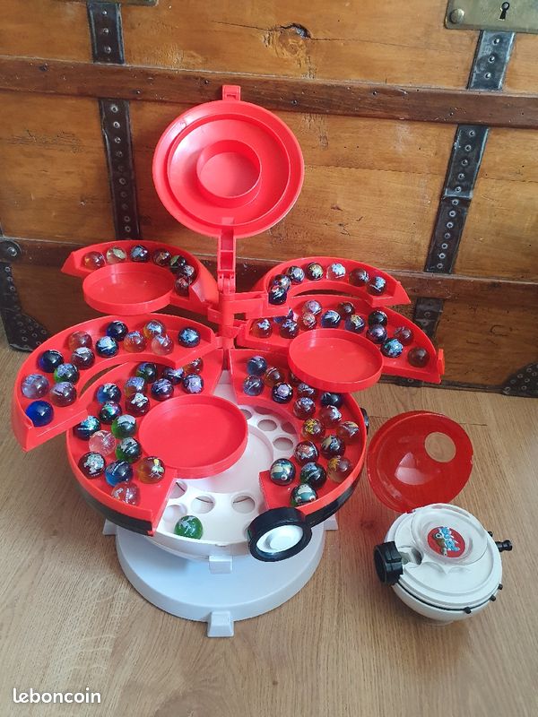 Pokeball Marble Storage case (image 2)
