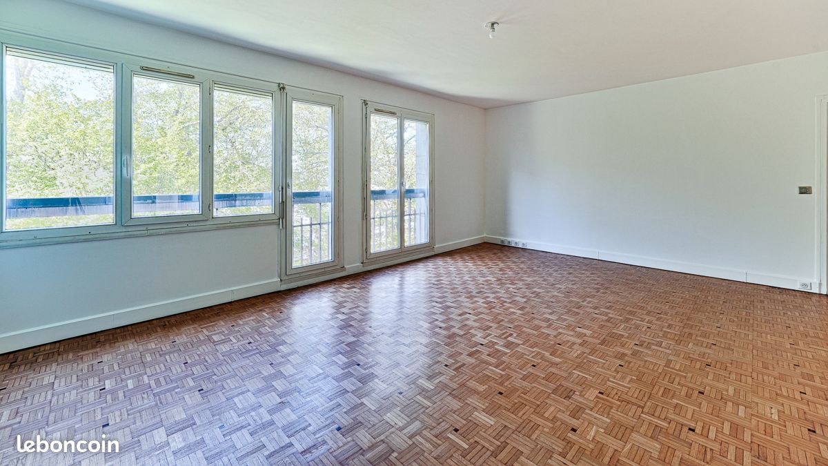 Appartement 4 pièces 110 m² · à Ville-d'Avray · 110 m² · 2 102 €/mois