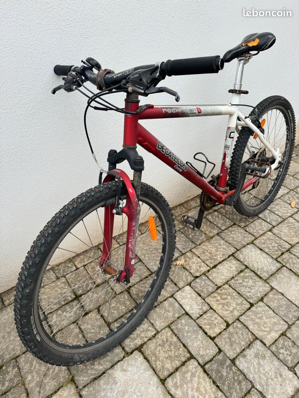 Velo vtt rouge/blanc Vélos