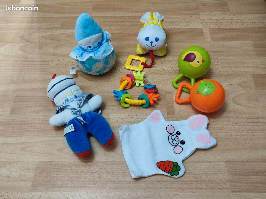 Jeux d'éveil - Hochets - Peluches 1er âge (image 1)