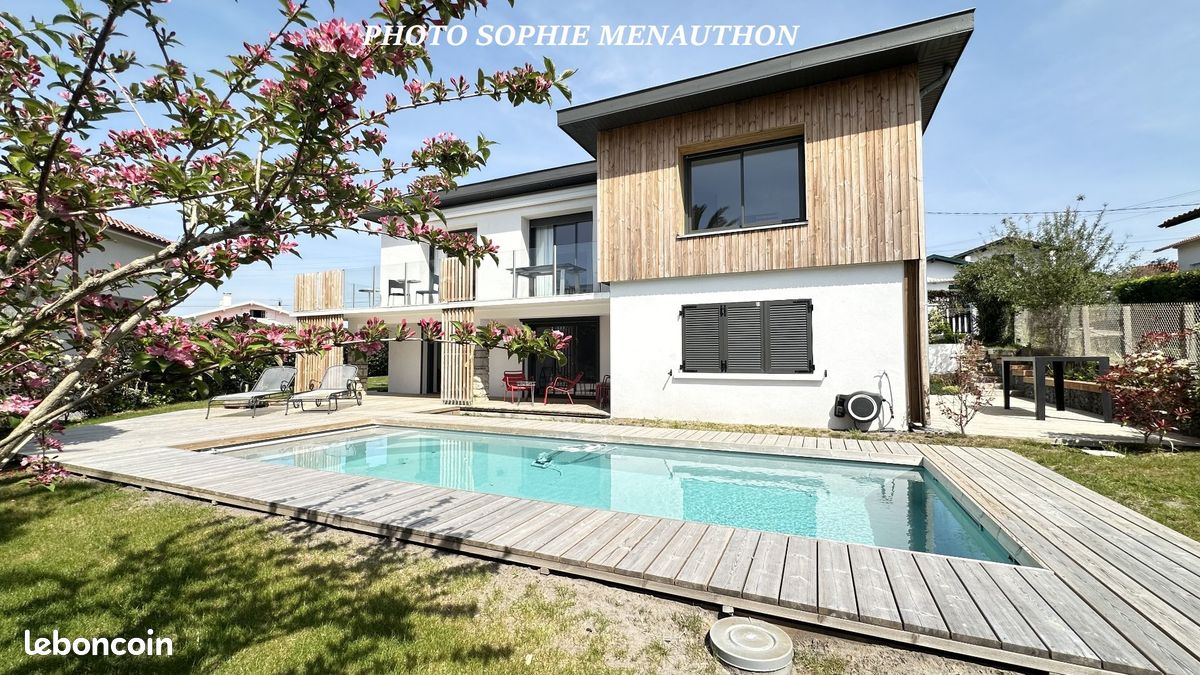 Maison 8 pièces 203 m² · à Biarritz · 203 m² · 2 495 000 €