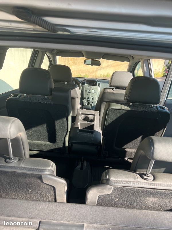 Opel Zafira (image 3)