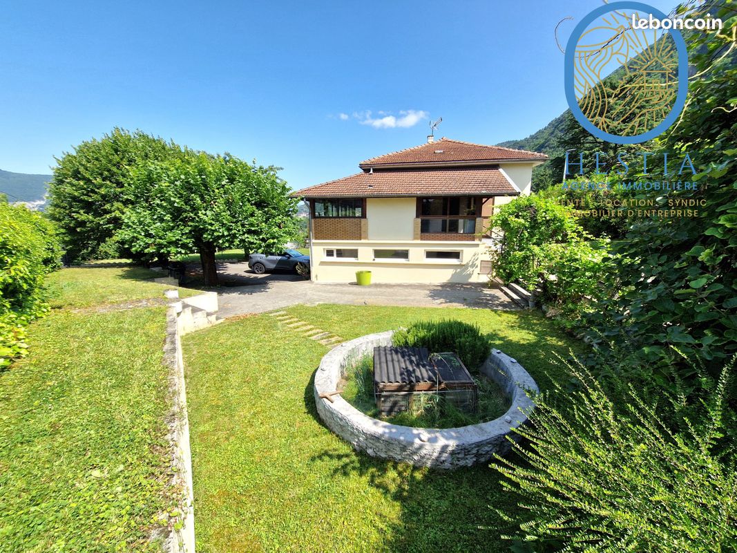 Maison 6 pièces 140 m² · à Voreppe · 140 m² · 449 000 €