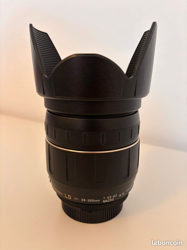Objectif Tamron AF 28-300mm f/3.5-6.3 LD Aspherical IF Macro - monture Nikon (image 1)