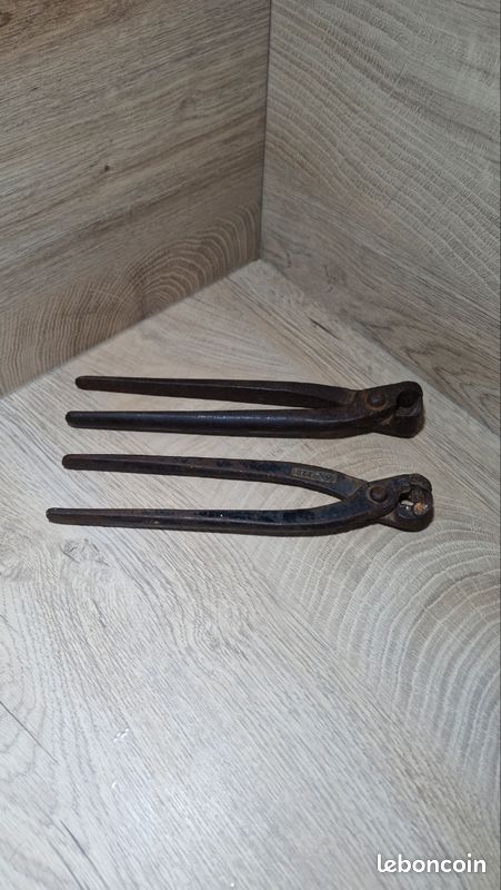 2 paires de tenailles anciennes (image 1)