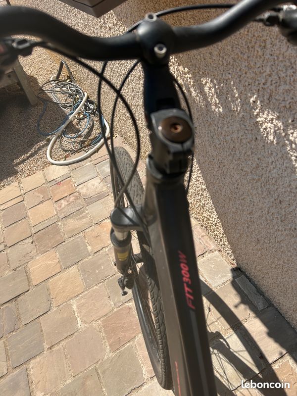 Vélo VTC femme (image 2)