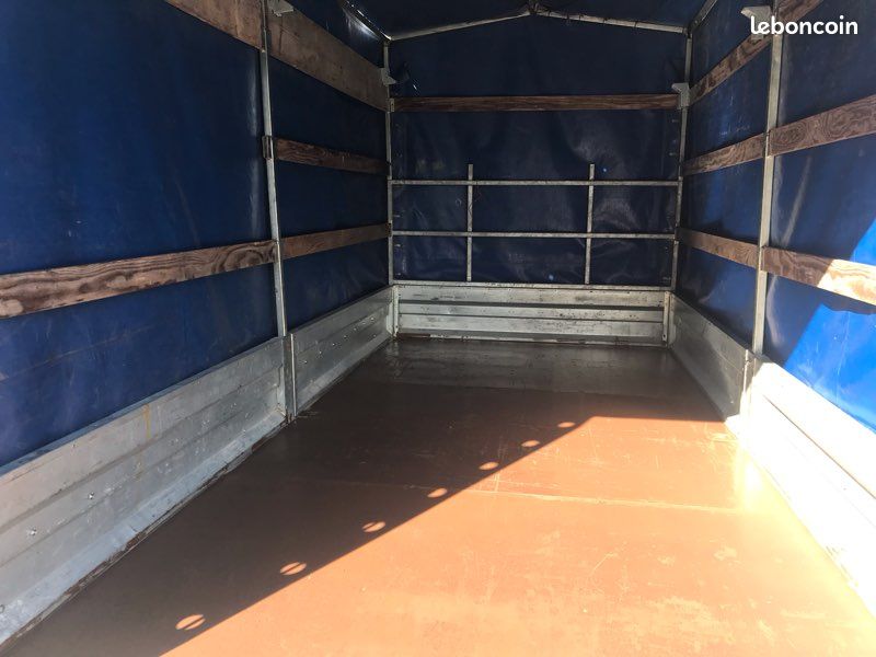 Remorque frigorifique , Remorque double essieux entièrement bâchée PTAC 2500kg avec carte grise (image 10)