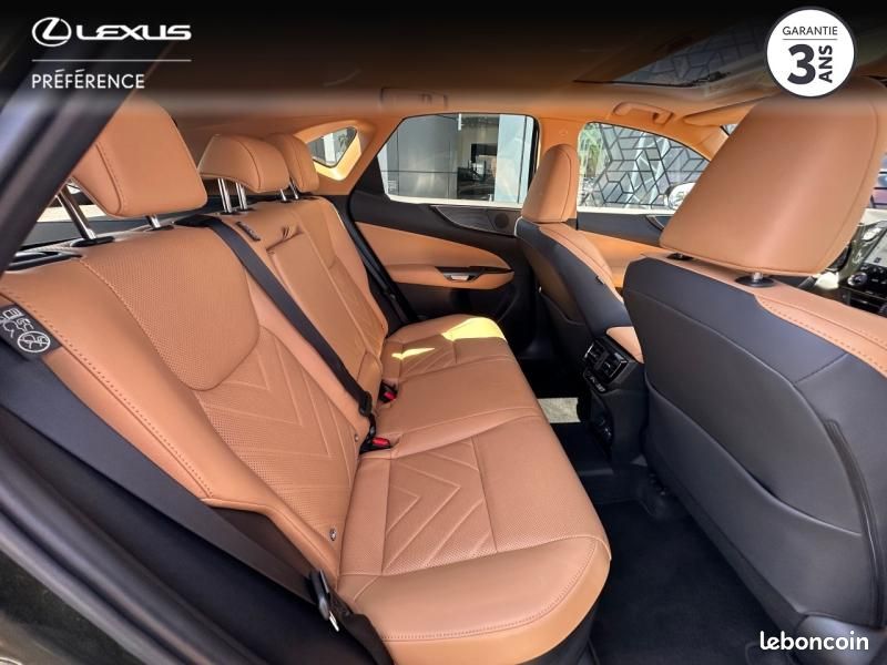Lexus NX 450h+ Executive 4WD (image 15)