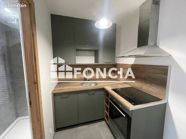 Studio 1 pièce 27 m²