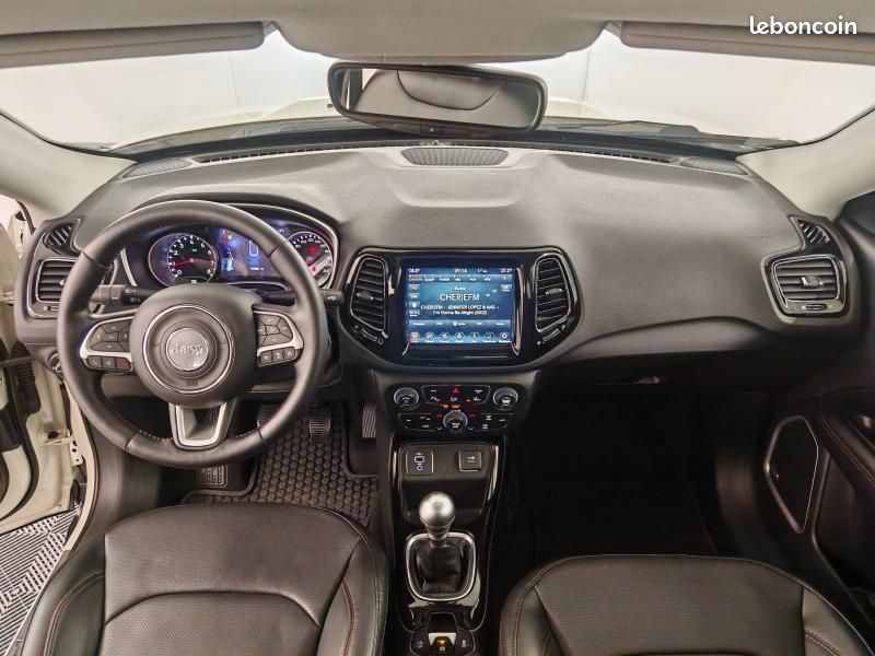 Jeep Compass 1.4 MultiAir II 140ch S Limited 4x2 (image 8)