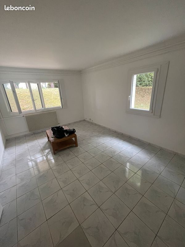 Appartement a louer plaisir - 2 pièce(s) - 56 m2 - Surfyn