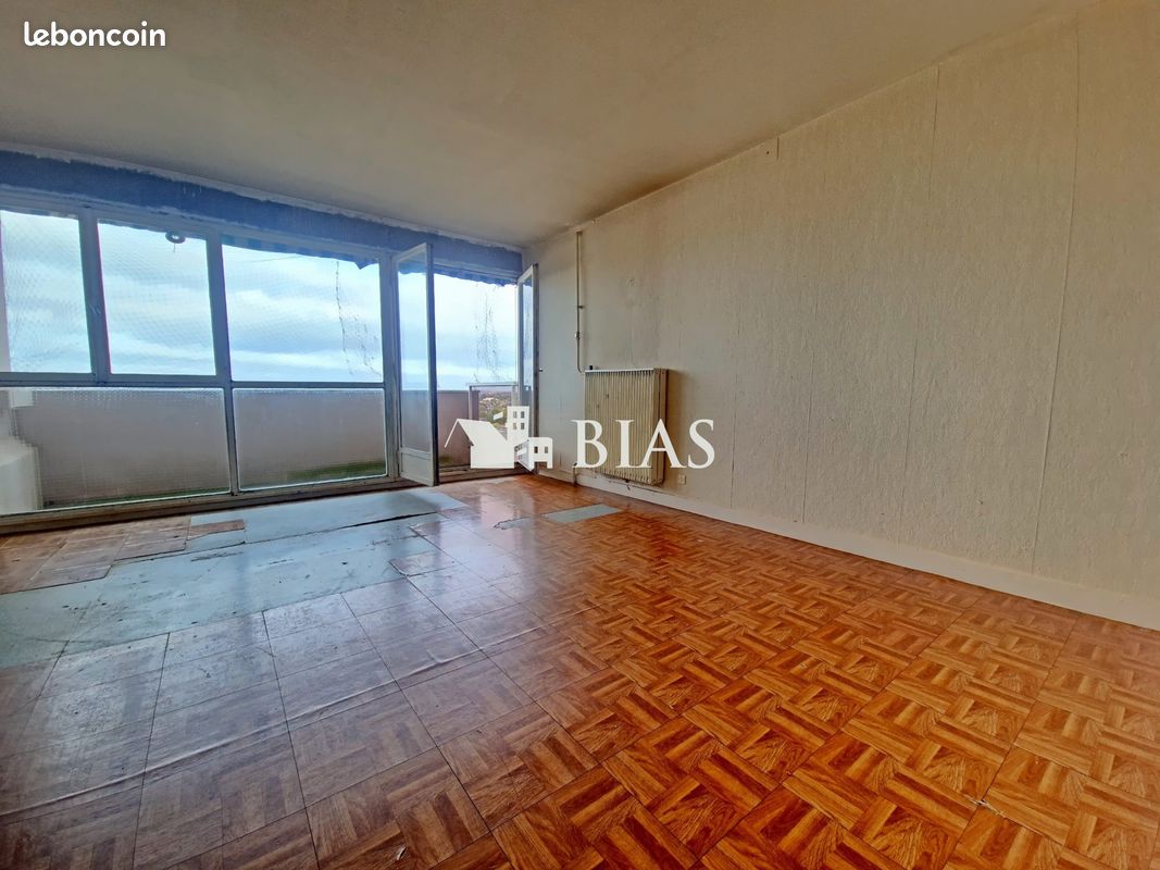 Appartement 4 pièces 90 m² · à Bihorel · 90 m² · 59 900 €