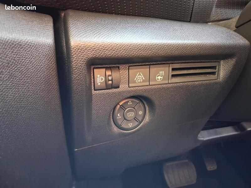 Citroen C4 PureTech 155 Shine Pack EAT8 (image 20)