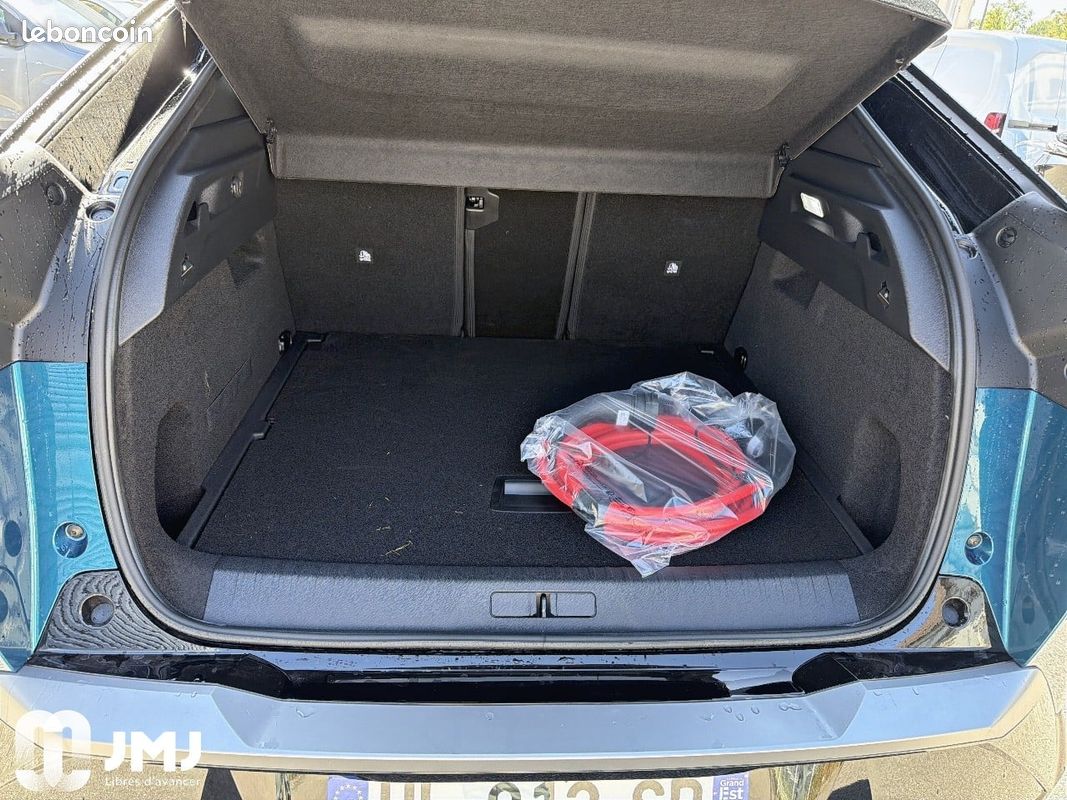 PEUGEOT 3008 Electrique 210 ch 73 kWh GT (image 10)
