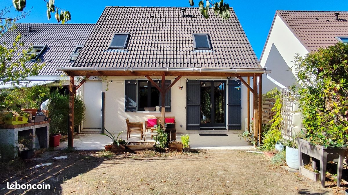 Maison 4 pièces 76 m² · à Fleury-les-Aubrais · 76 m² · 196 000 €