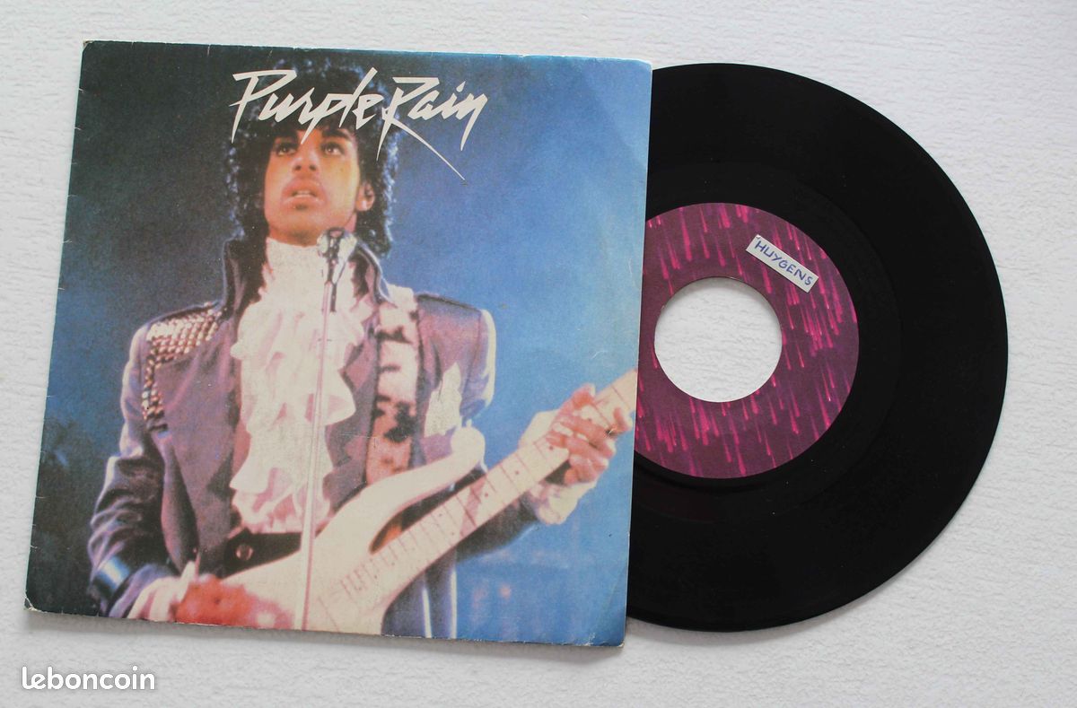 Prince and the Revolution , purple rain / god , 45 tours (image 1)