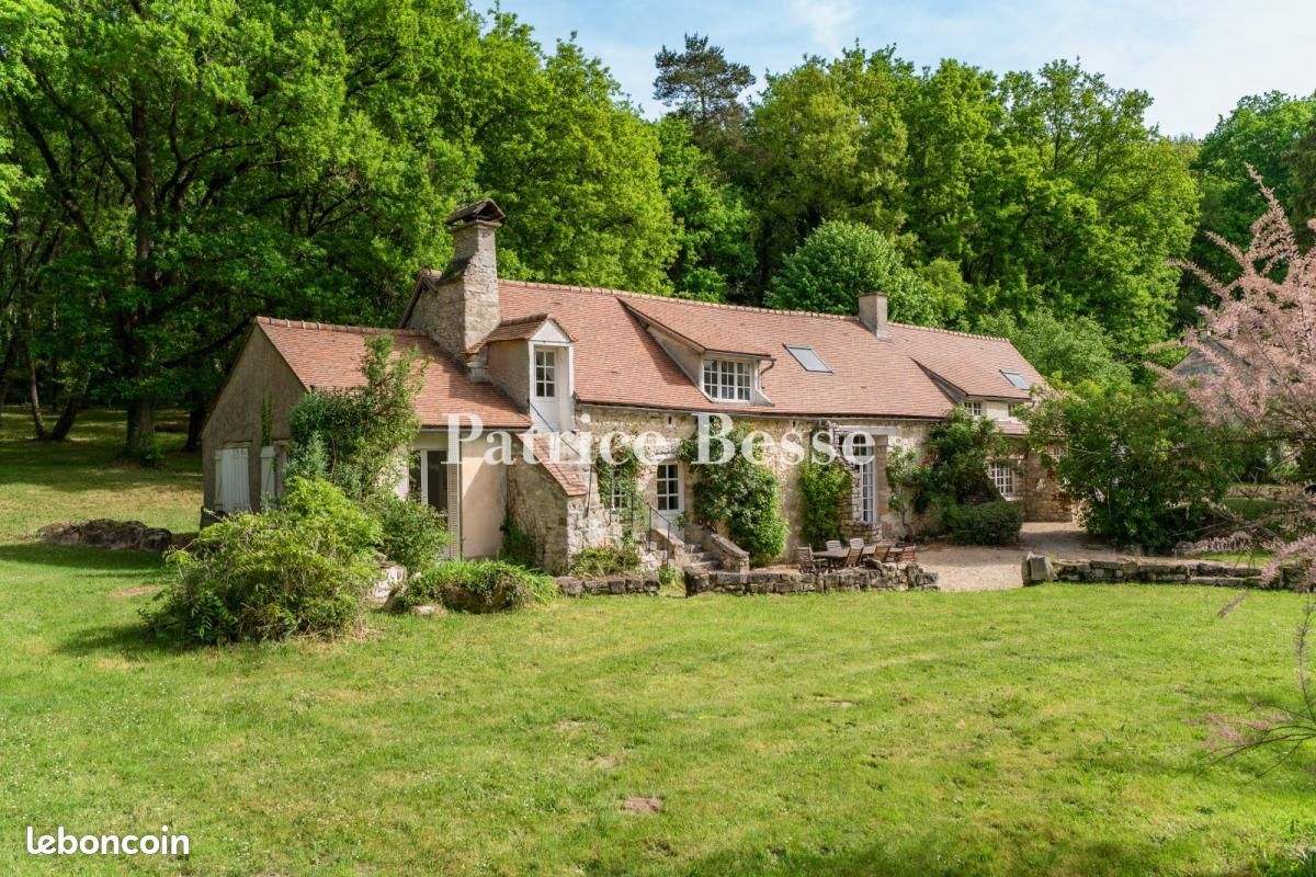 Maison 7 pièces 222 m² · à La Ferté-Alais · 222 m² · 550 000 €