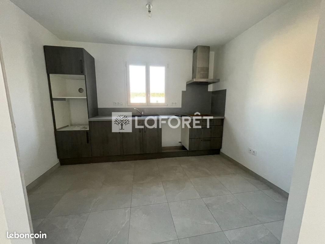 Maison 4 pièces 87 m² · à Saintes · 87 m² · 895 €/mois