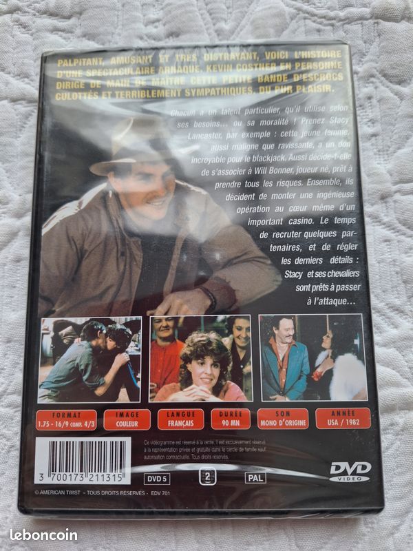DVD Stacy's Knights - neuf (image 2)