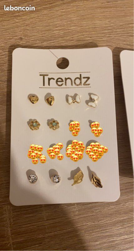 Boucles oreilles (image 1)
