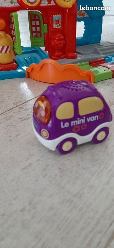 Super caserne Tut-Tut Bolide (image 8)