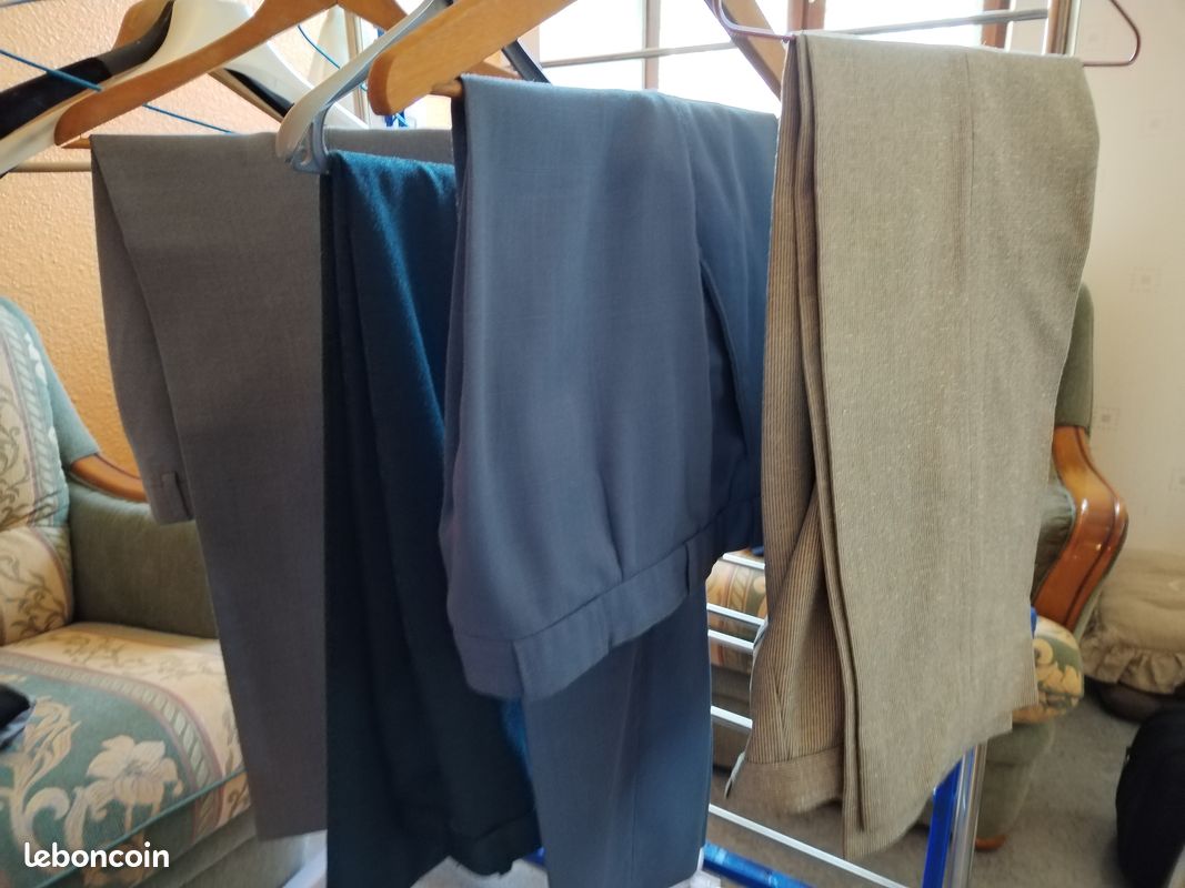 4 pantalons taille 44/XL (image 1)