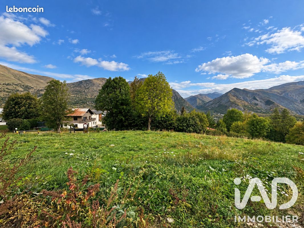 Terrain 450 m² · aux Deux Alpes · 450 m² · 171 600 €