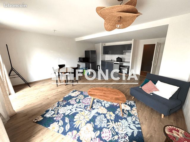 Appartement 2 pièces 61 m² · à Reims · 61 m² · 880 €