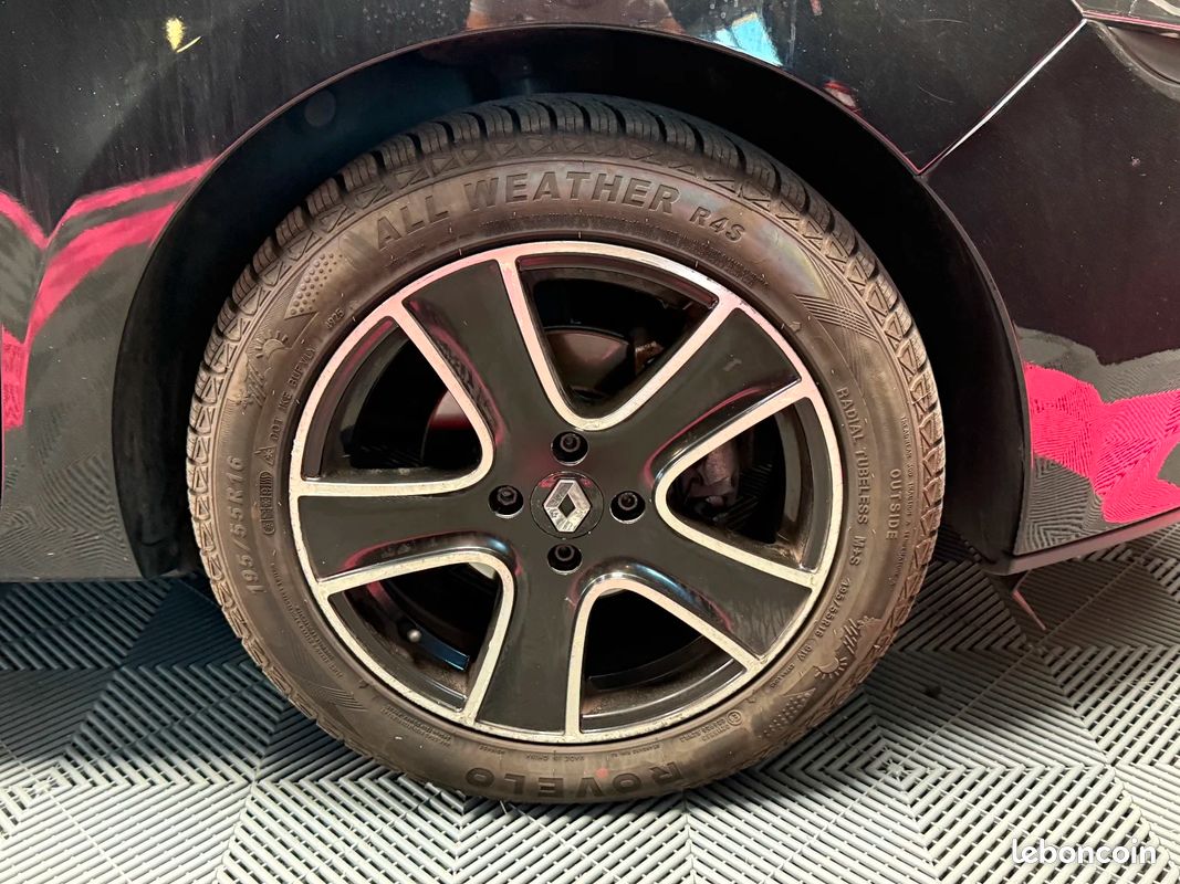 RENAULT CLIO IV 75 ch Limited/ ENTRETIEN A JOUR 7580 (image 30)