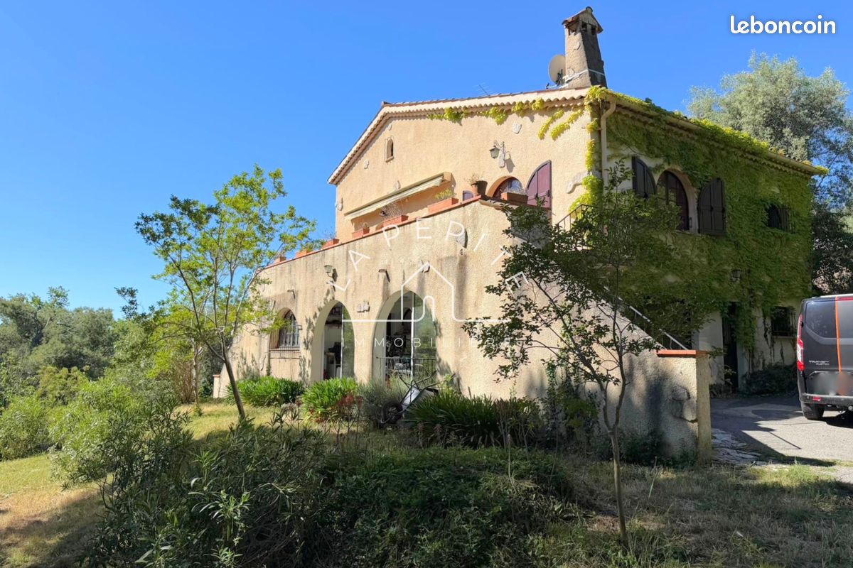 Maison 5 pièces 150 m² · à Spéracèdes · 150 m² · 499 500 €