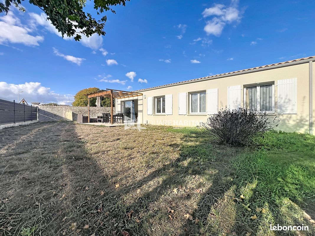 Maison 4 pièces 95 m² · à Longèves · 95 m² · 286 000 €