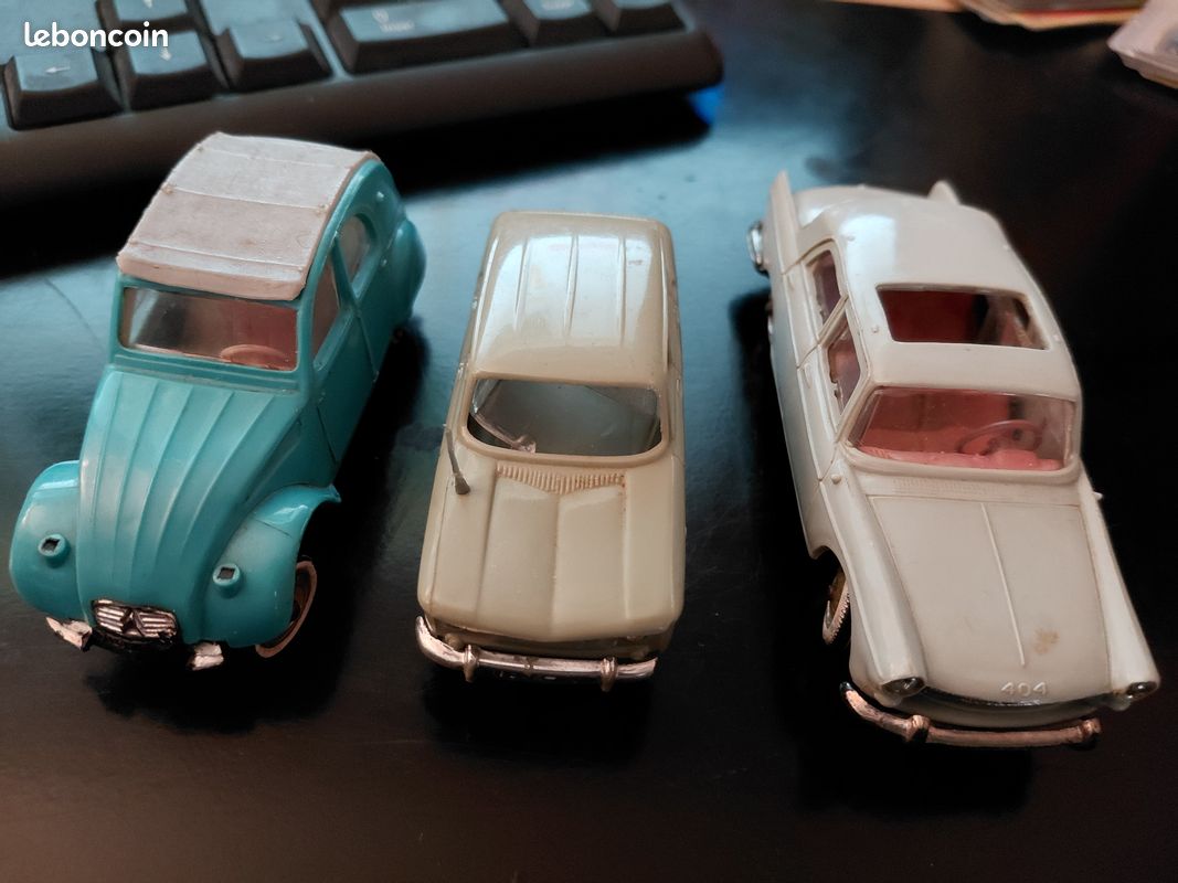 Lot de 3 petites voitures anciennes Norev dans leur jus (image 10)