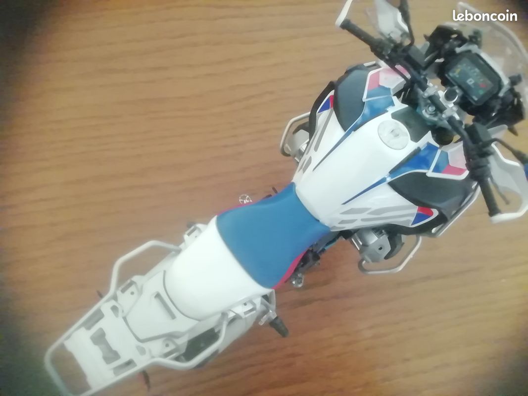Maquette moto (image 5)