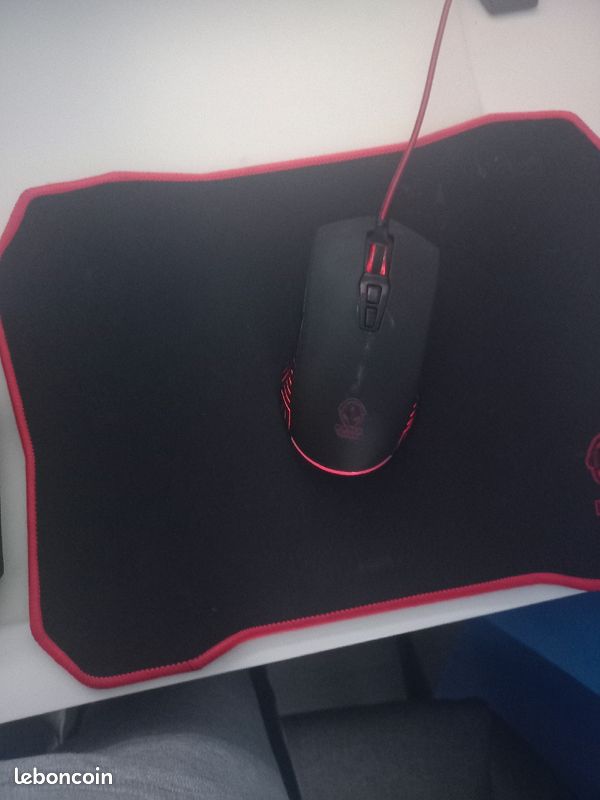 Clavier et souris gaming avec tapis de souris (image 2)