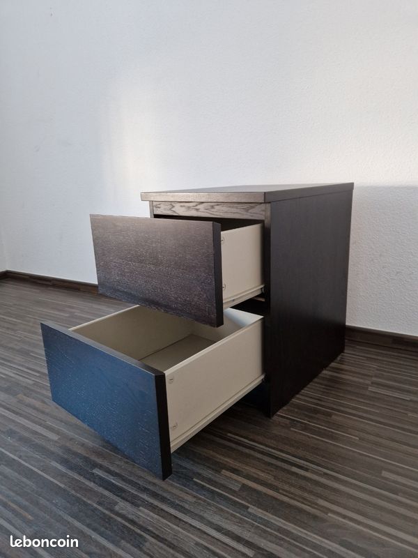 Petite commode ou table de nuit (image 3)